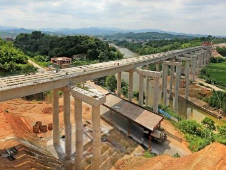 �q�东兴汕高速T1标段